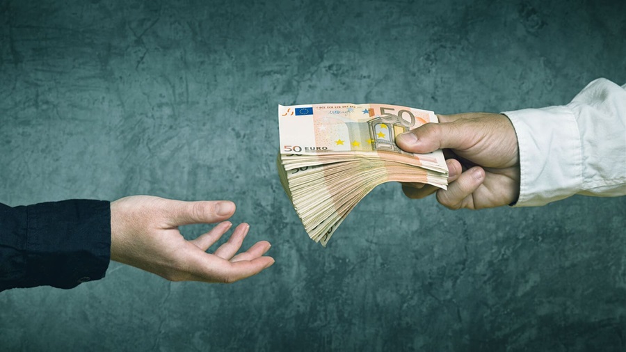 Wat is het verschil tussen een persoonlijke lening en een doorlopend krediet uitgelichte afbeelding Rednas.eu